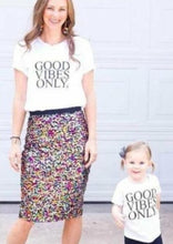 Load image into Gallery viewer, 2 Piece SET, Good Vibes Only White, Good Vibes only Tshirts, Good Vibes Only Shirts, Mama and Me Sets